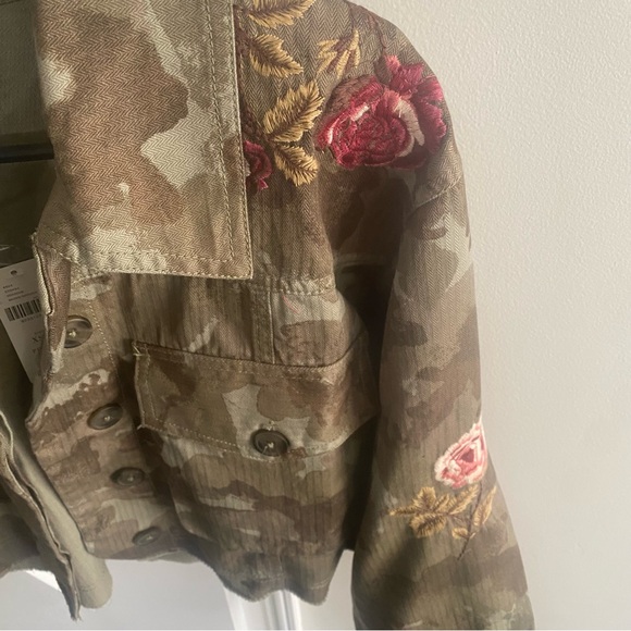 NWT Anthropologie Embroidered Camo Jacket - Picture 6 of 7